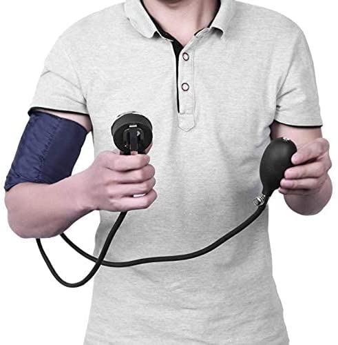 Sfigmomanometro aneroide con stetoscopio incorporato per l’autocontrollo della pressione.
