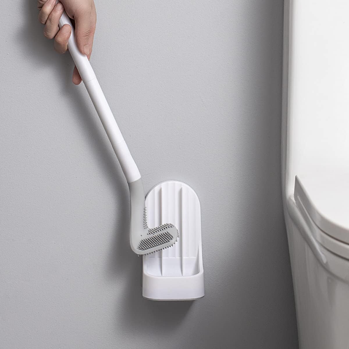 Scopino WC in Silicone con Design a Mazza da Golf | Setola Flessibile TPR, Asciugatura Rapida e Supporto Antigoccia